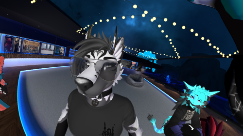 VRChat_2025-05-16_22-10-12.835_3840x2160.png
