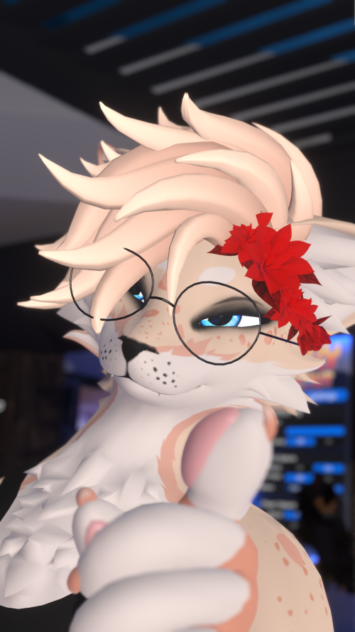 VRChat_2025-05-21_22-36-39.488_3840x2160.png