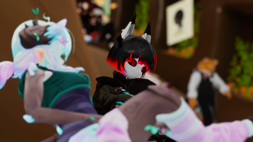 VRChat_2025-05-03_20-04-56.440_3840x2160.png