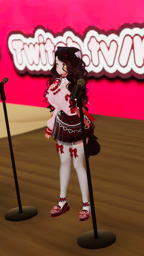 VRChat_2025-05-03_21-08-14.483_2160x3840.png