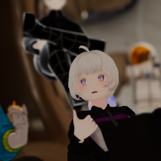 VRChat_2025-05-03_22-17-58.633_3840x2160