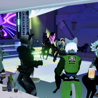 VRChat_2025-05-16_22-16-11.501_2560x1440-2