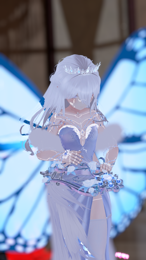 VRChat_2025-05-24_16-37-56.987_2160x3840.png
