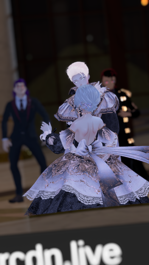 VRChat_2025-05-24_18-41-27.373_2160x3840.png