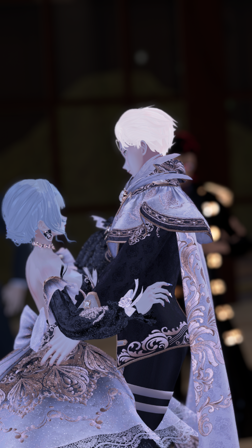 VRChat_2025-05-24_18-41-30.047_2160x3840.png