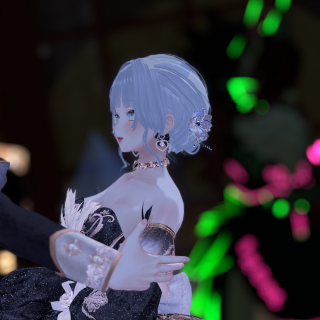 VRChat_2025-05-24_18-42-14.919_2160x3840