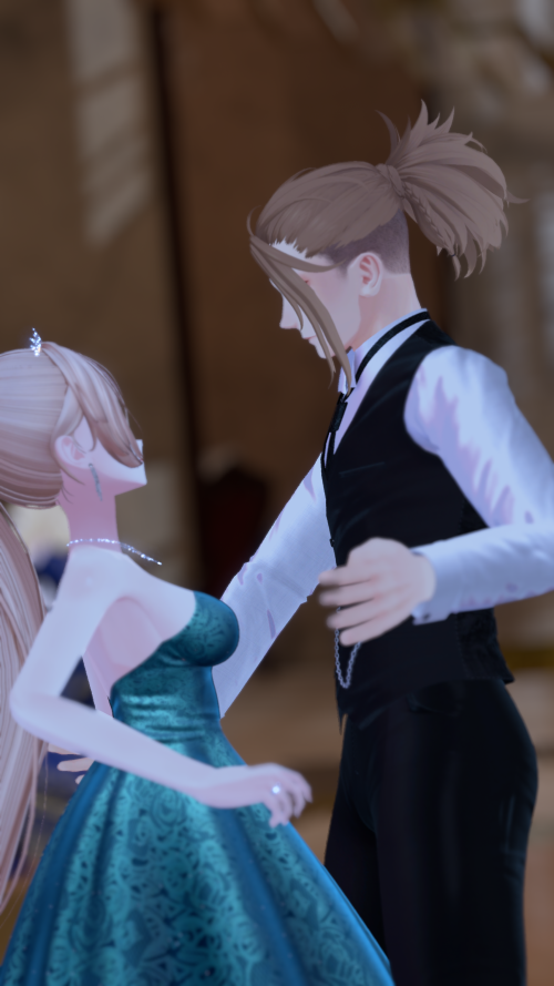 VRChat_2025-05-24_18-45-26.140_2160x3840.png