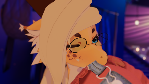 VRChat_2025-05-28_21-06-55.702_3840x2160.png
