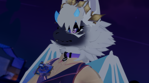 VRChat_2025-06-05_17-33-18.394_3840x2160.png
