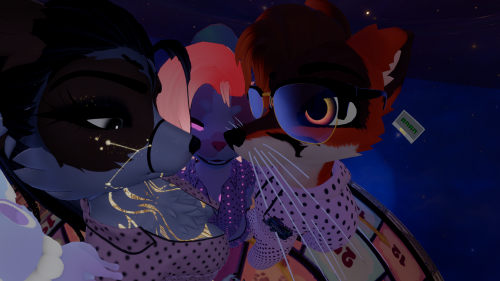 VRChat_2025-06-05_17-53-56.185_3840x2160.png