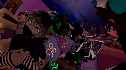 VRChat_2025-06-05_18-45-47.775_3840x2160.png
