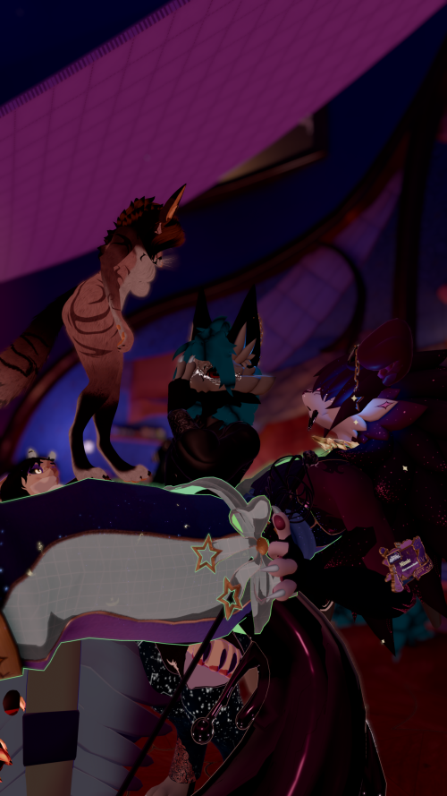 VRChat_2025-06-07_18-36-10.681_2160x3840.png