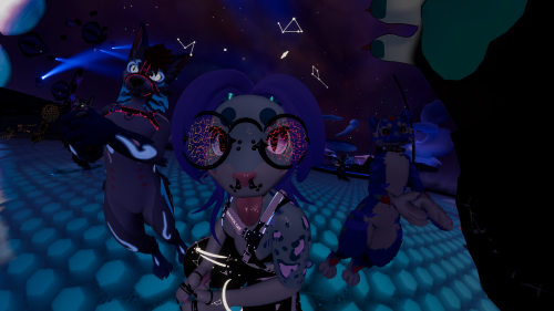VRChat_2025-06-08_23-01-05.968_3840x2160.png