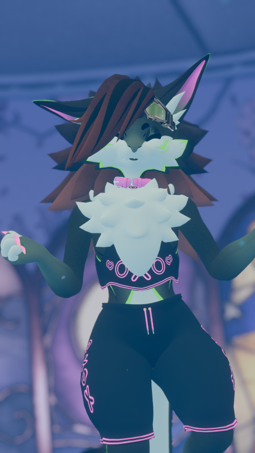 VRChat_2025-06-09_17-18-03.613_2160x3840.png