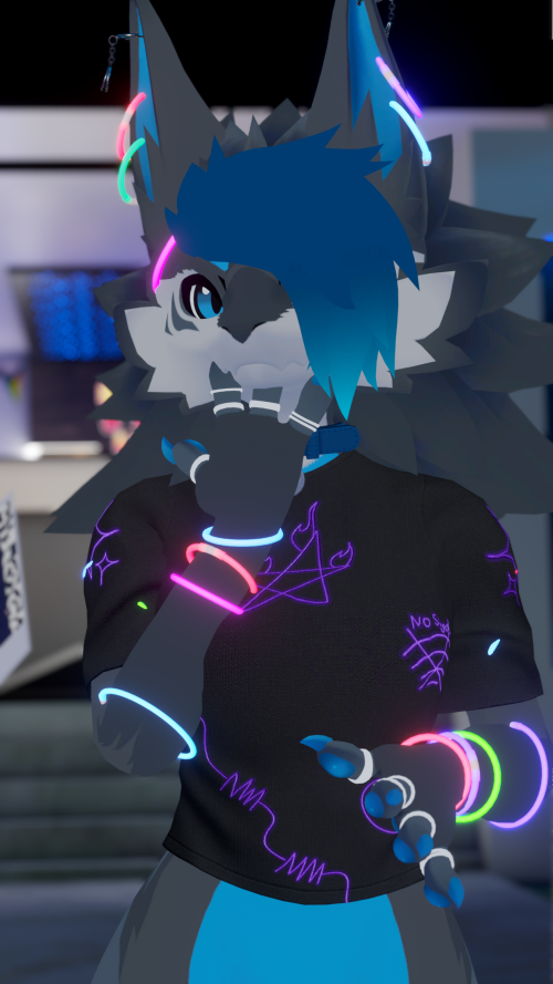 VRChat_2025-06-19_20-13-37.514_3840x2160.png