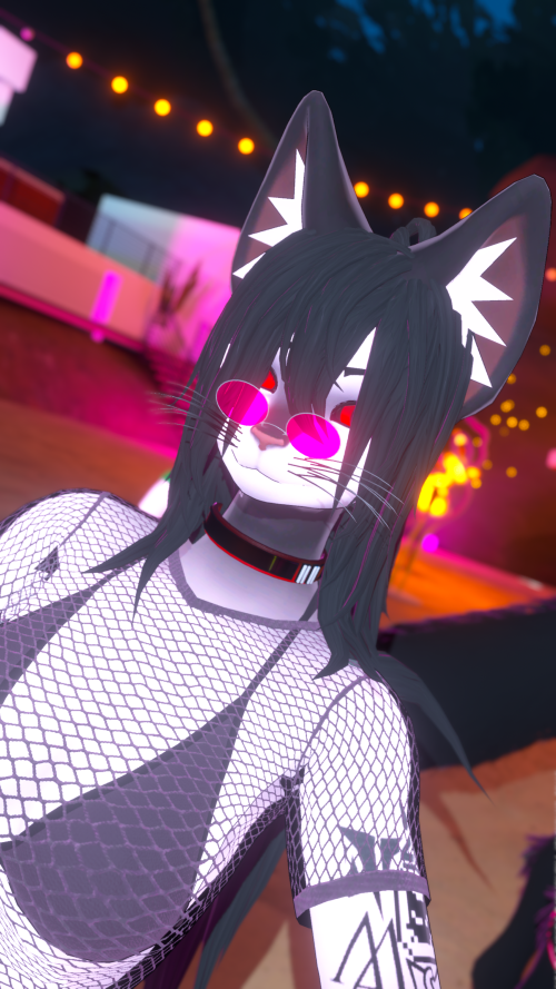 VRChat_2025-06-20_21-40-38.405_3840x2160.png