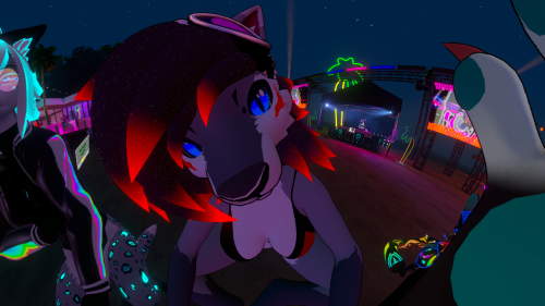 VRChat_2025-06-20_22-03-55.081_3840x2160.png