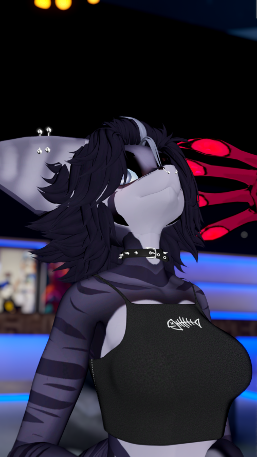 VRChat_2025-06-23_21-09-06.791_3840x2160.png