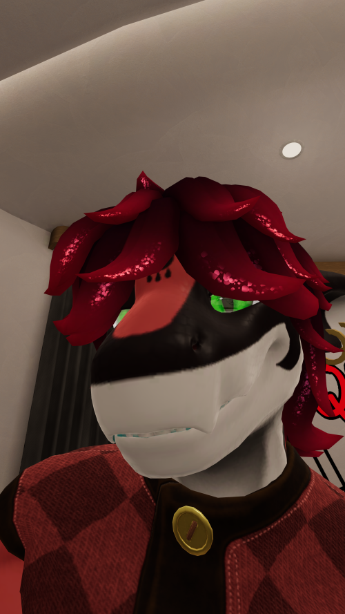 VRChat_2025-06-28_19-11-33.655_2160x3840.png