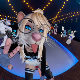 VRChat_2025-07-02_02-43-14.031_3840x2160