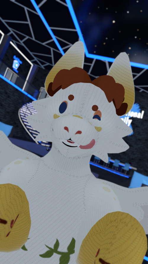 VRChat_2025-07-05_19-07-15.170_3840x2160.png