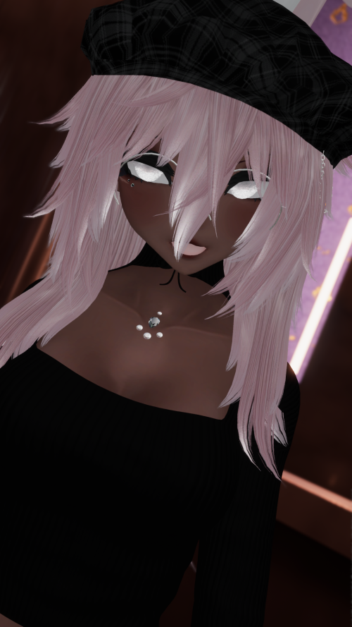 VRChat_2025-07-12_19-45-53.151_3840x2160.png