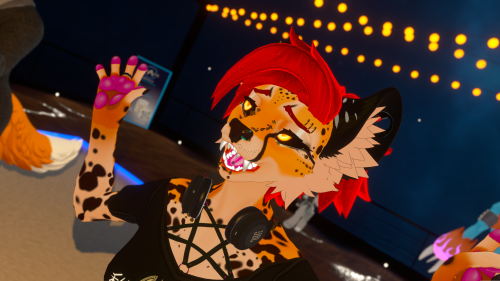 VRChat_2025-07-13_20-44-08.950_3840x2160.png
