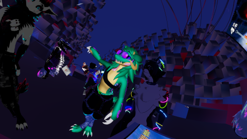 VRChat_2025-07-18_21-56-27.544_3840x2160.png