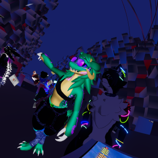 VRChat_2025-07-18_21-56-27.544_3840x2160