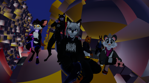 VRChat_2025-07-18_22-00-45.690_3840x2160.png