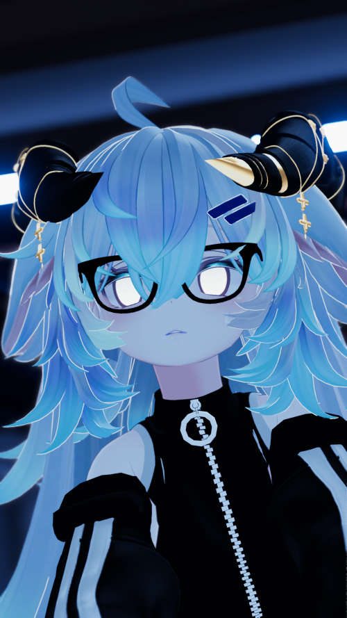 VRChat_2025-07-19_21-45-21.918_3840x2160.png