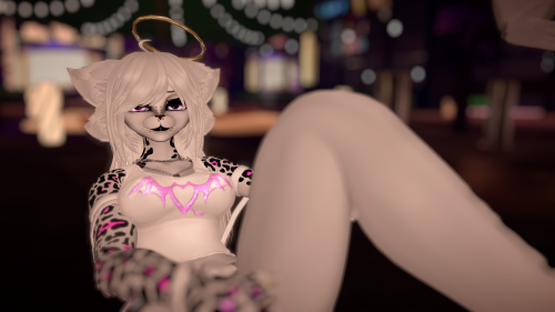 VRChat_2025-07-19_22-39-28.778_3840x2160.png