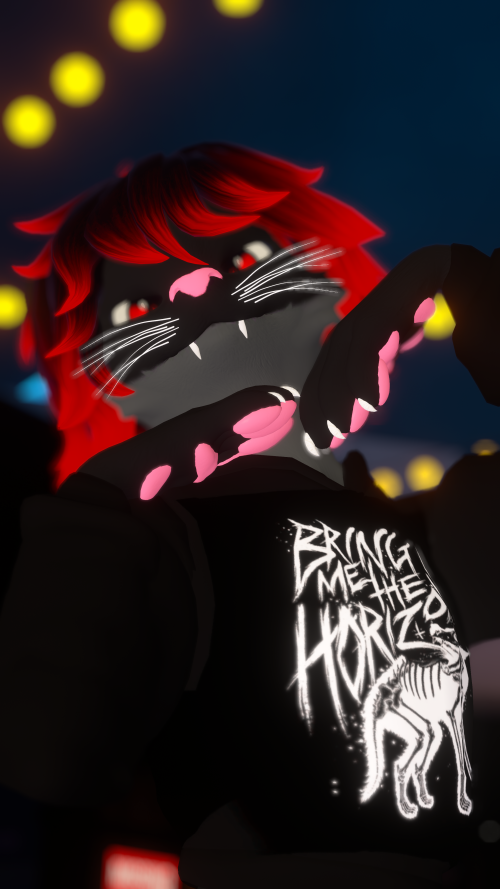 VRChat_2025-07-20_23-33-33.751_2160x3840.png