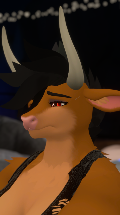 VRChat_2025-07-24_02-28-40.427_3840x2160.png