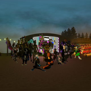 VRChat_2025-08-01_22-03-59.242_7680x4320