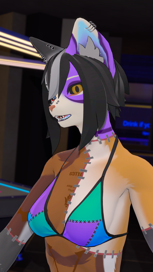 VRChat_2025-08-02_23-01-19.248_3840x2160.png