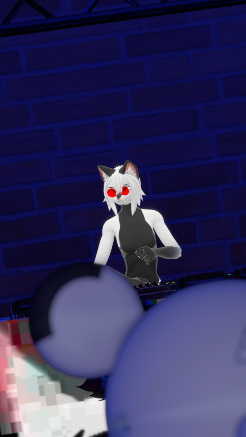 VRChat_2025-08-02_23-13-24.629_3840x2160.png
