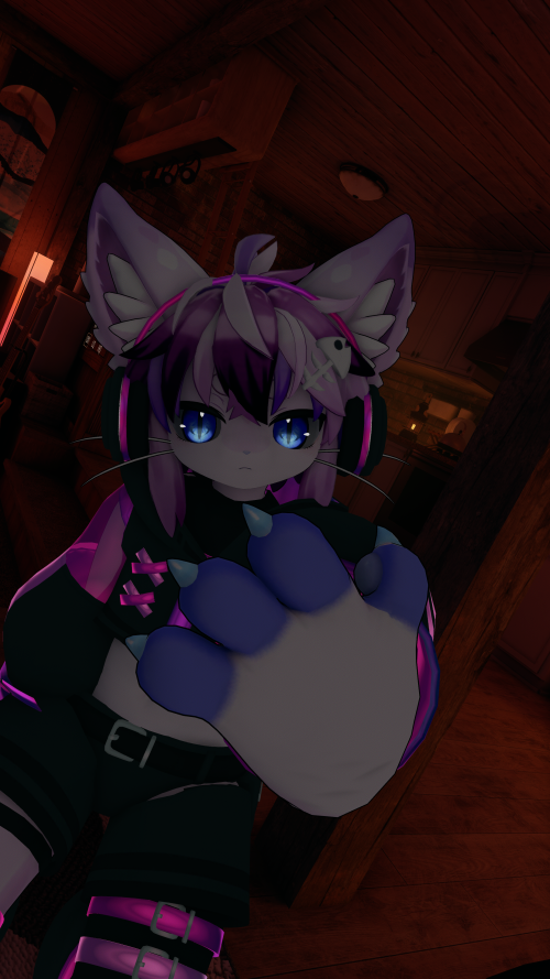 VRChat_2025-08-02_03-00-51.218_2160x3840.png