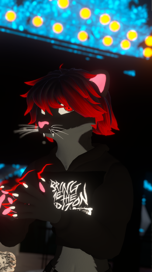 VRChat_2025-08-06_01-23-58.224_3840x2160.png