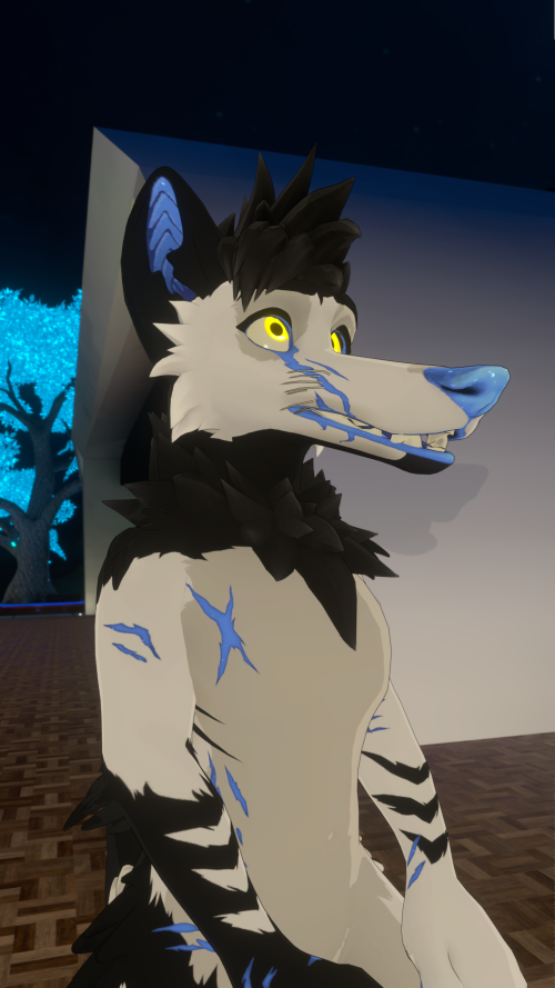 VRChat_2025-08-06_01-36-38.535_3840x2160.png