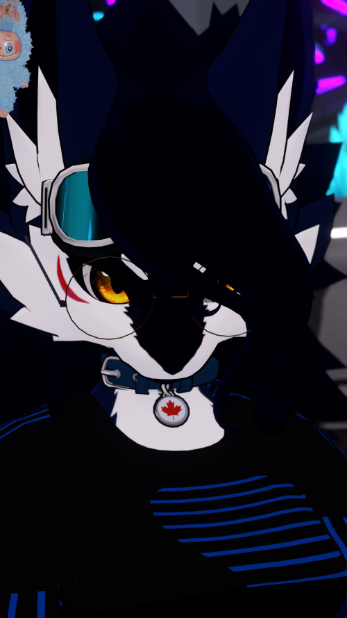 VRChat_2025-08-15_20-04-14.147_3840x2160.png