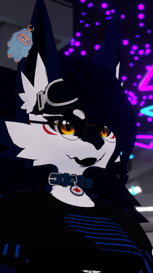 VRChat_2025-08-15_20-05-19.180_3840x2160.png