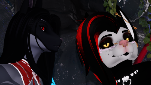 VRChat_2025-08-15_21-15-20.826_3840x2160.png