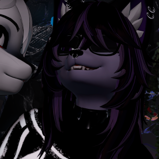 VRChat_2025-08-15_21-15-56.655_3840x2160