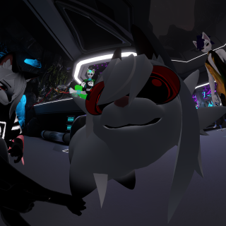 VRChat_2025-08-15_21-30-58.539_3840x2160