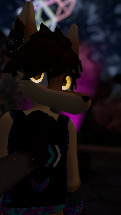 VRChat_2025-08-16_16-11-19.514_2160x3840.png