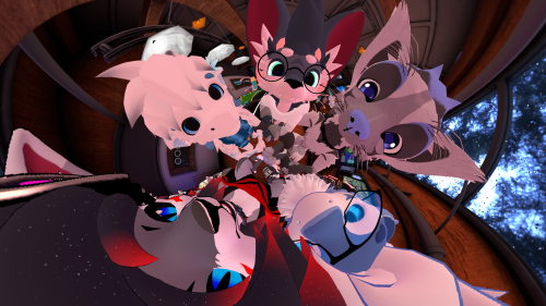 VRChat_2025-08-18_22-21-25.964_3840x2160.png