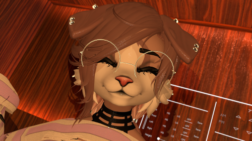 VRChat_2025-08-21_00-53-40.364_3840x2160.png