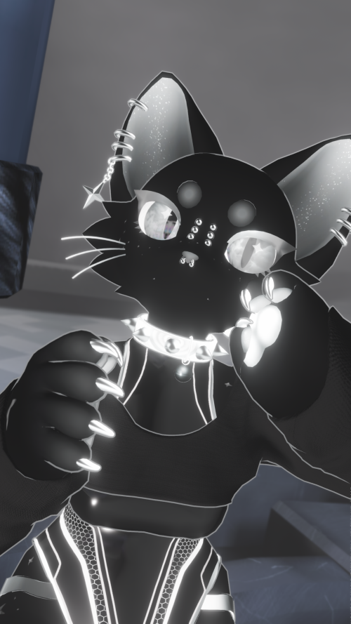 VRChat_2025-08-22_21-46-57.801_3840x2160.png