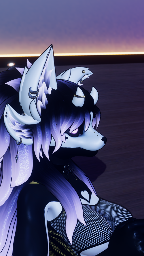 VRChat_2025-09-03_20-54-31.670_3840x2160.png